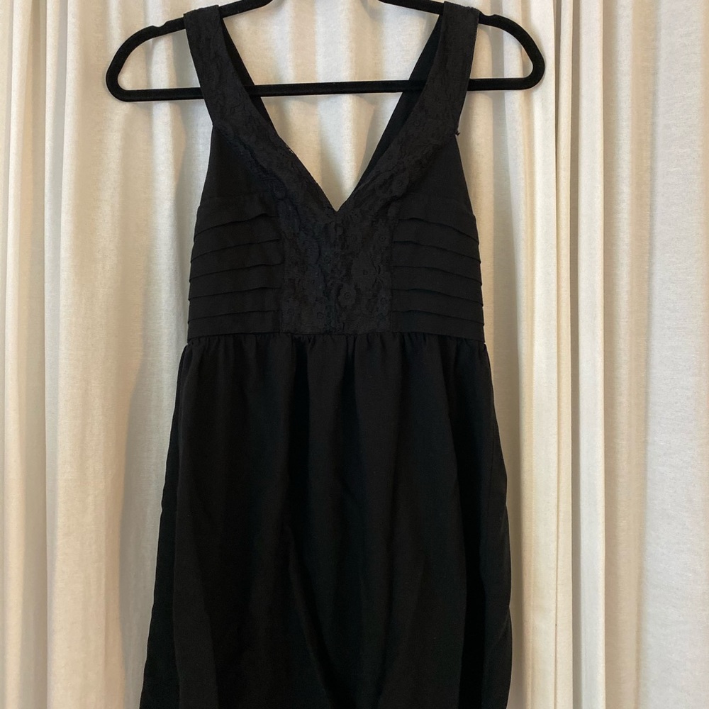 Staring at Stars black mini lace dress size S